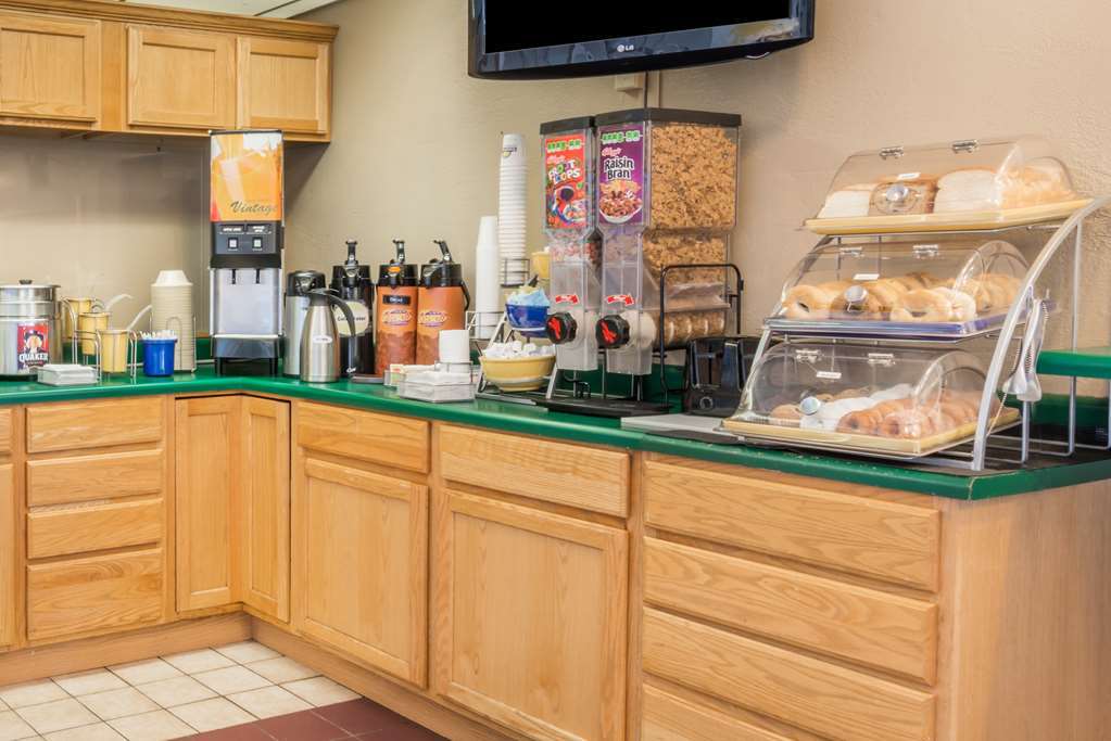 Days Inn By Wyndham Hays Facilidades foto