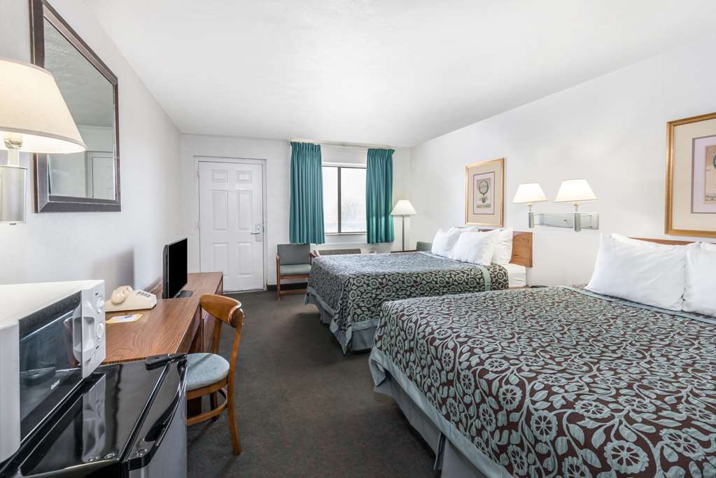 Days Inn By Wyndham Hays Habitación foto